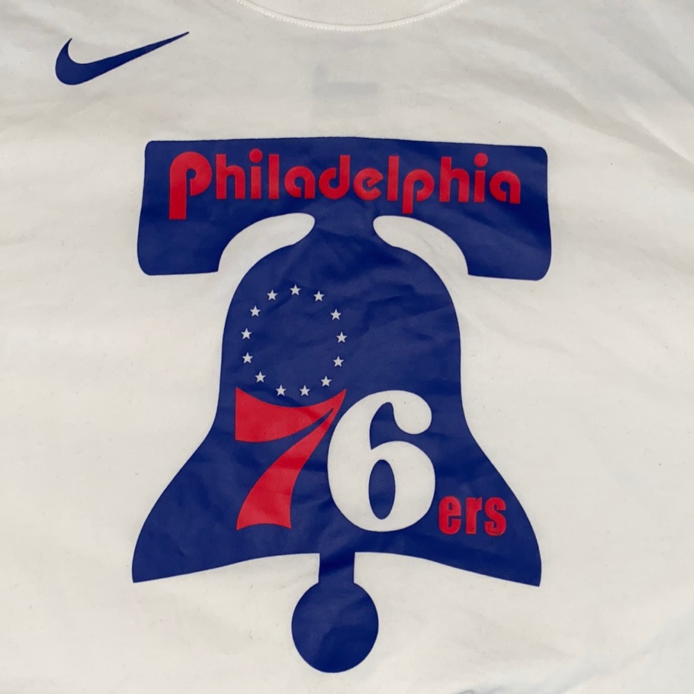 Philadelphia 76ers dri-fit T-shirt